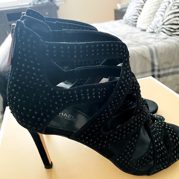 Michael Kors Annalee Embellished Suede Sandal - Picture 5 of 5